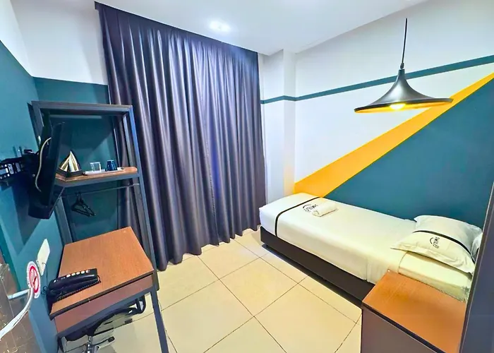 Smile Hotel Klang Bukit Tinggi Kampong Telok Gadong Besar, Selangor