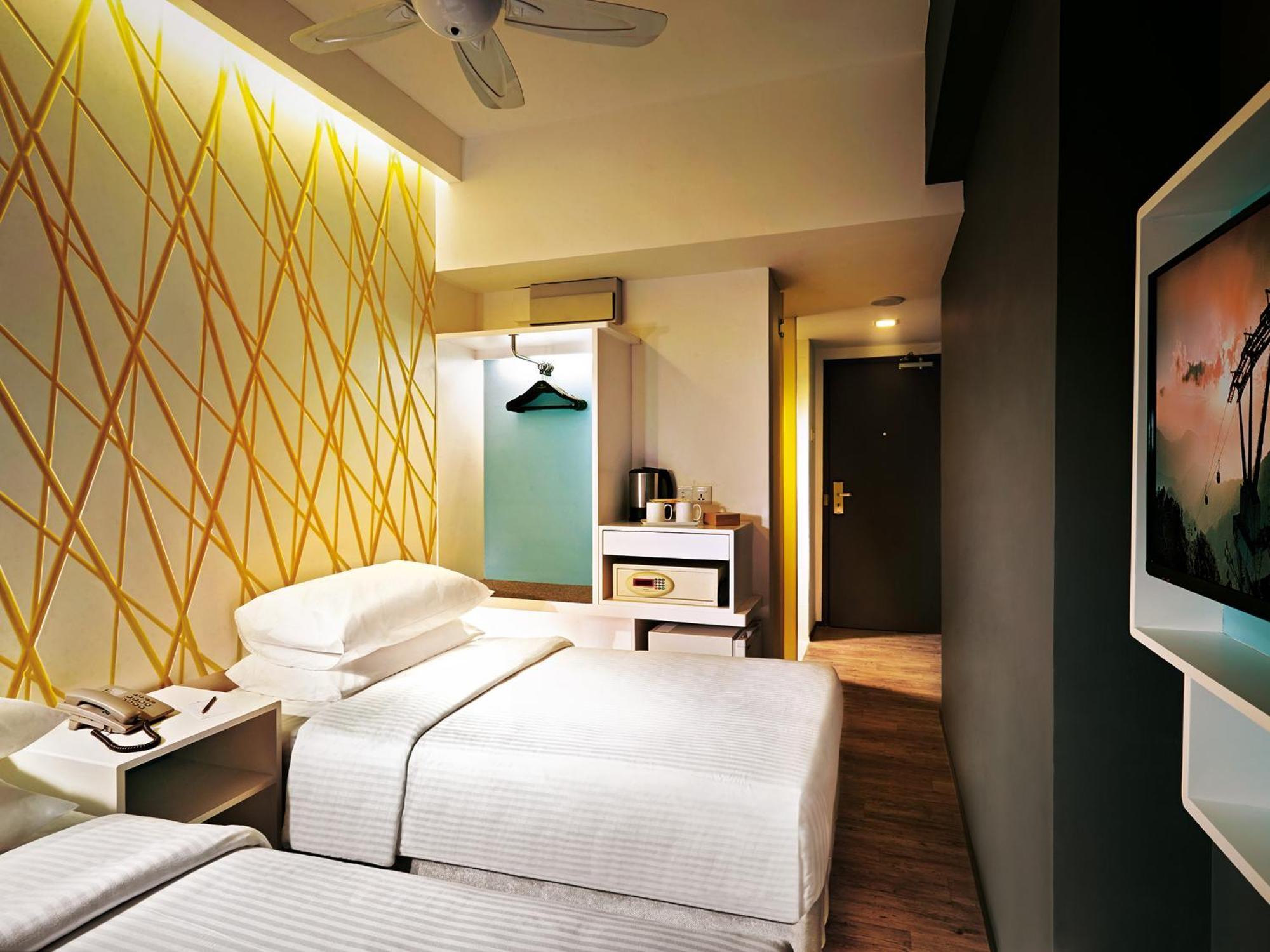 Y5 Deluxe Double or Twin Room