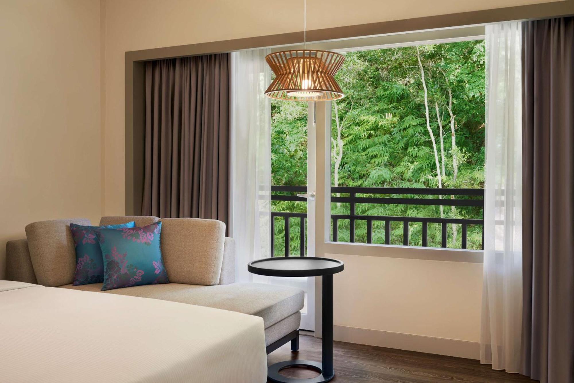 King Guest Room Balcony,1549428880:JPEG