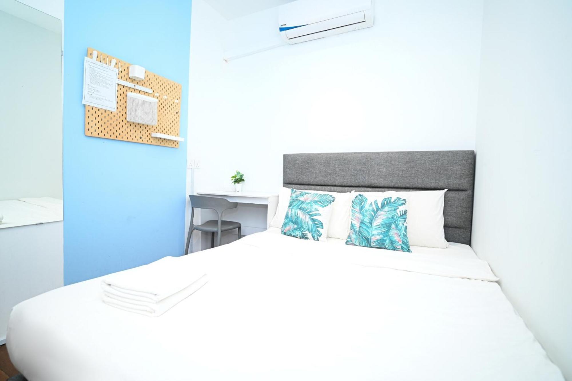 Queen Room with Shared Bathroom