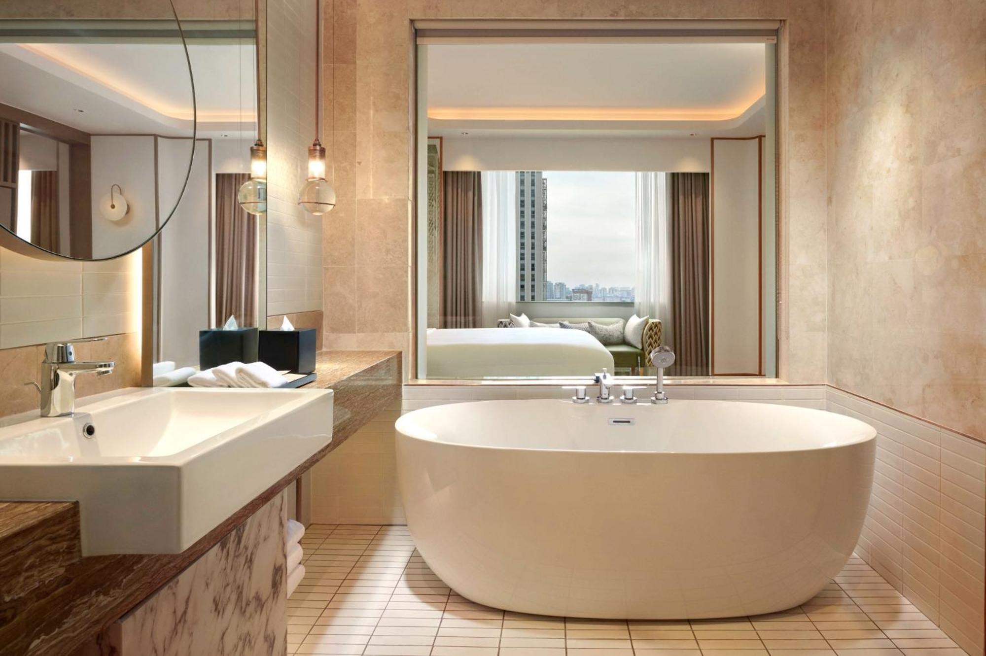 Premium King Suite