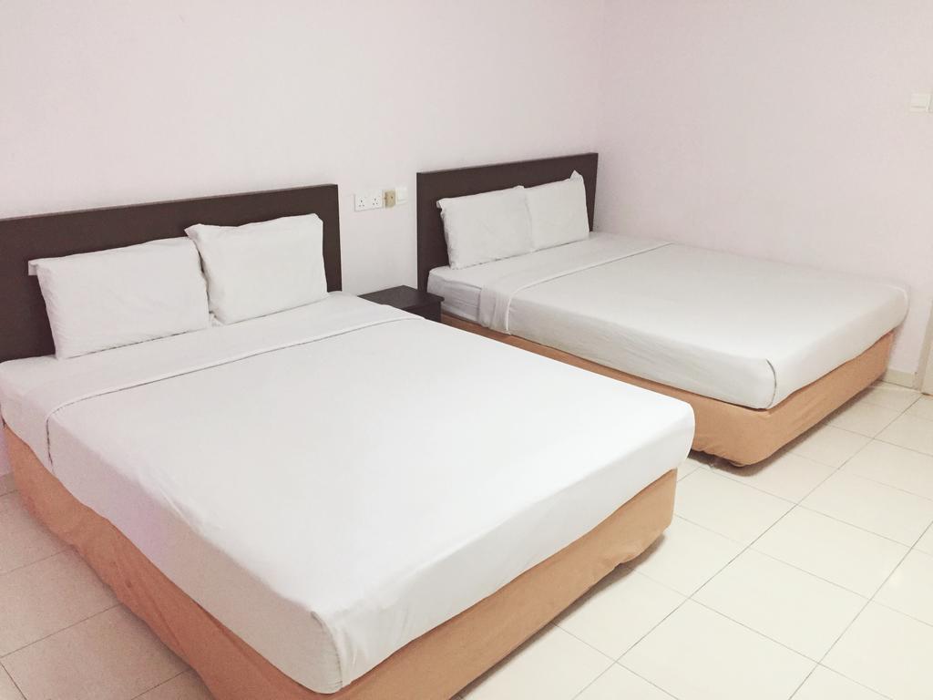 Deluxe Queen Room with Two Queen Beds