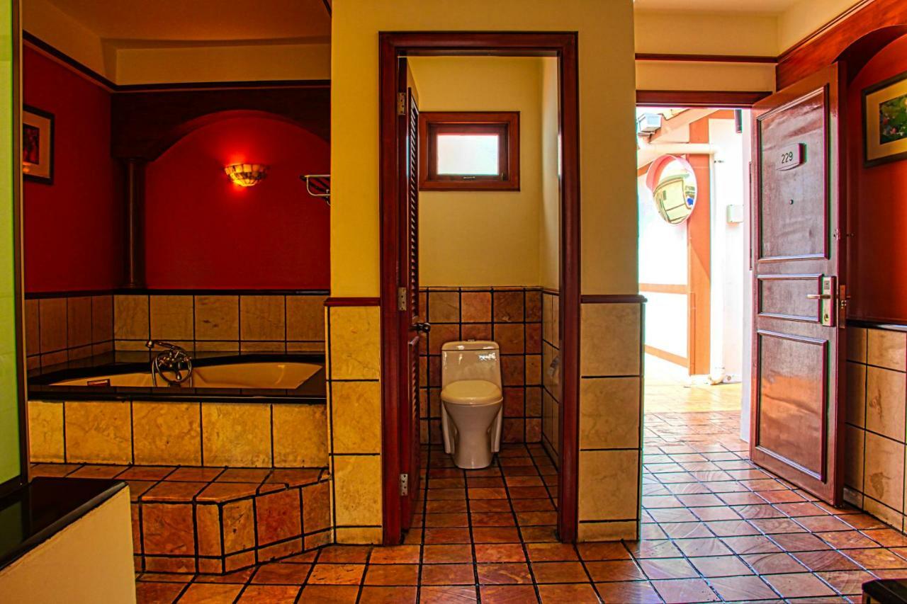 Premium Water Chalet