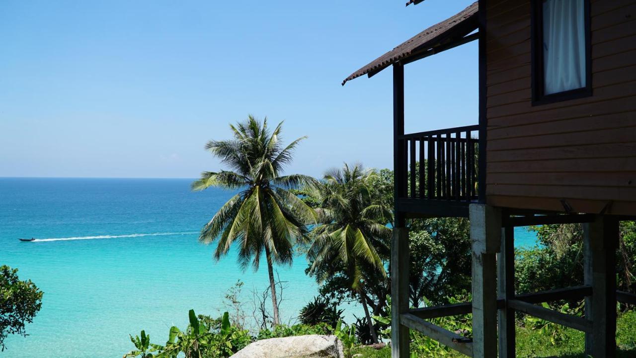 Deluxe Double Room with Balcony and Sea View