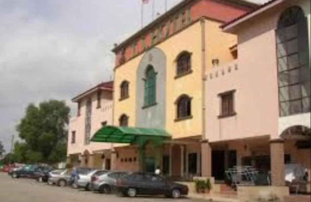 Ts Hotel - Taman Rinting-1