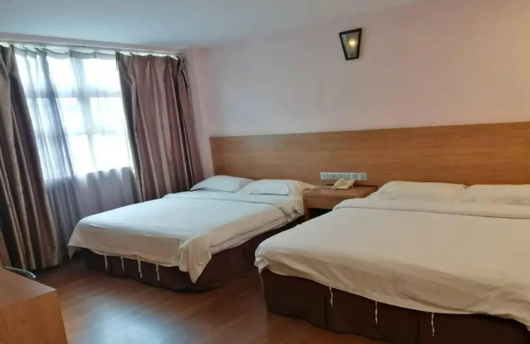 One Inn Bintulu-1