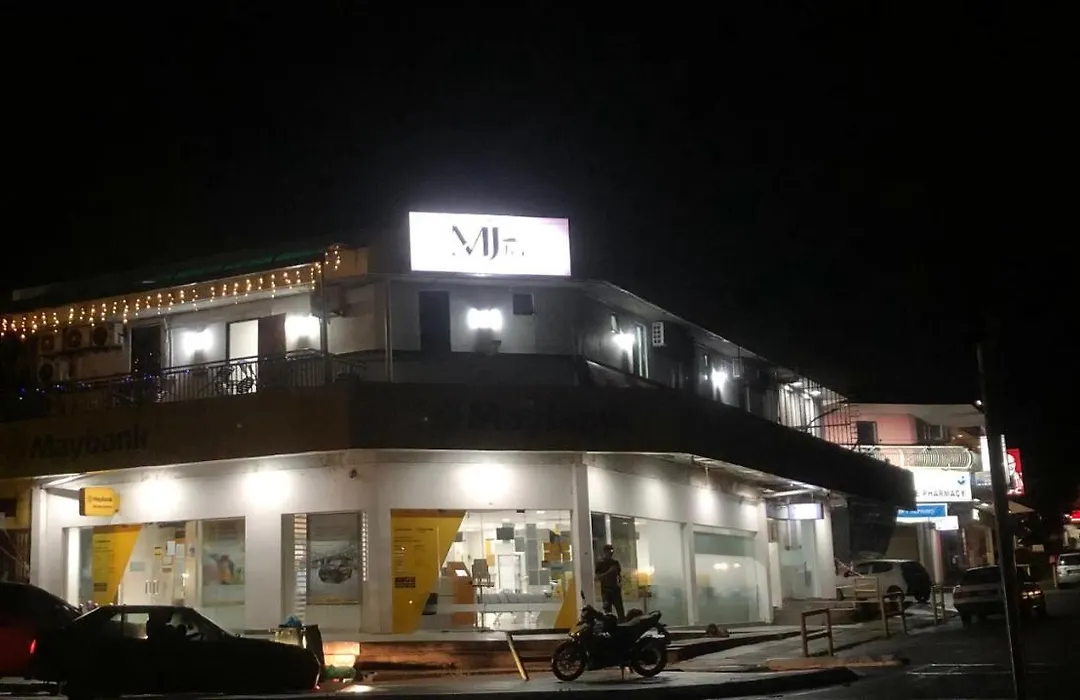 Mj Inn-1
