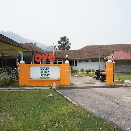 Oyo 44020 Kejora Garden Resort-3