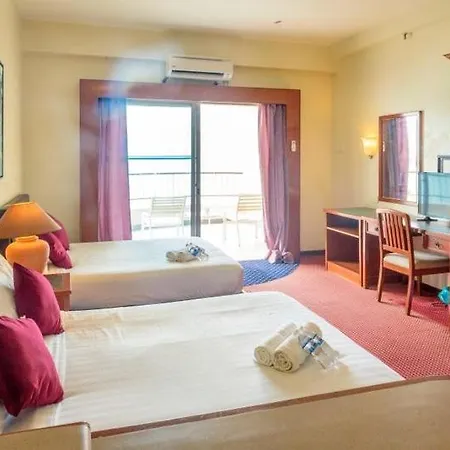 J Beach Suites At Rainbow Paradise-3