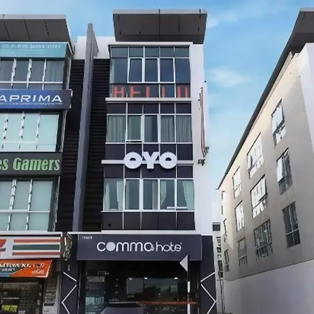 Comma Hotel-2