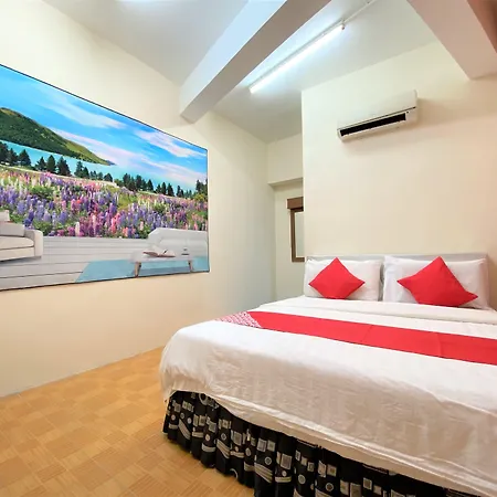 Oyo 89540 B Hotel Penang-2