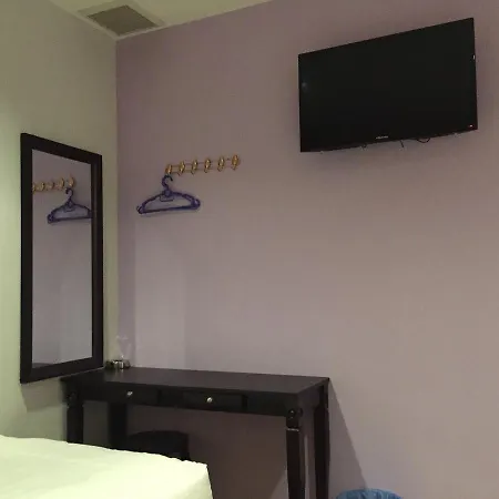 Tas Sakura Budget Hotel-3