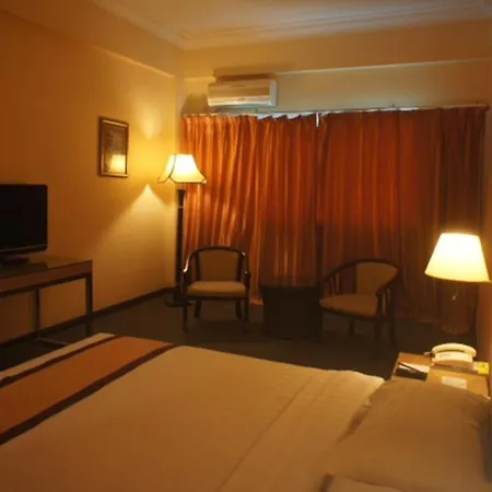Tyng Garden Hotel-3