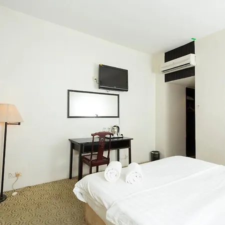 Oyo 89619 De Choice Hotel-3