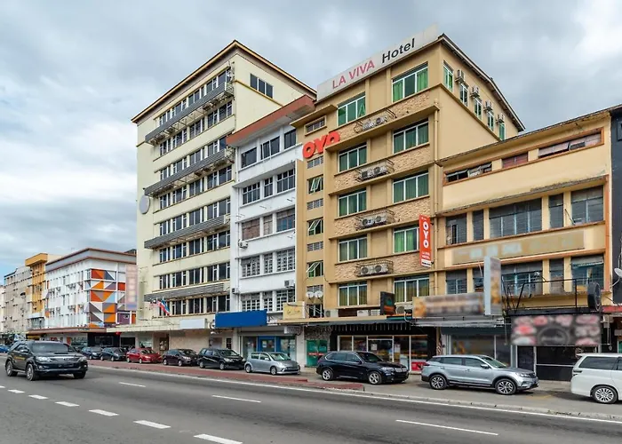 Oyo 216 La Viva Hotel