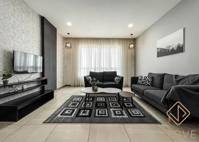 Octagon Premium Suites By Verve