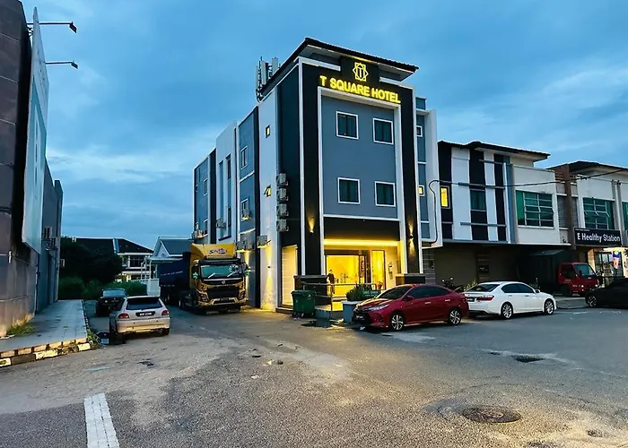 T Square Hotel