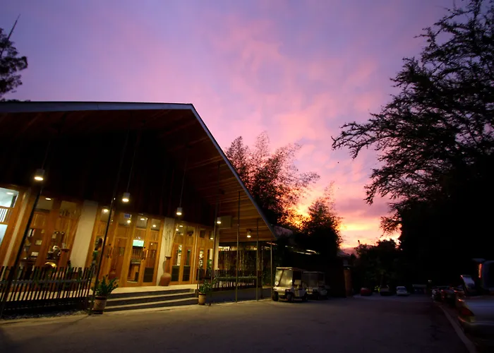 Belum Rainforest Resort