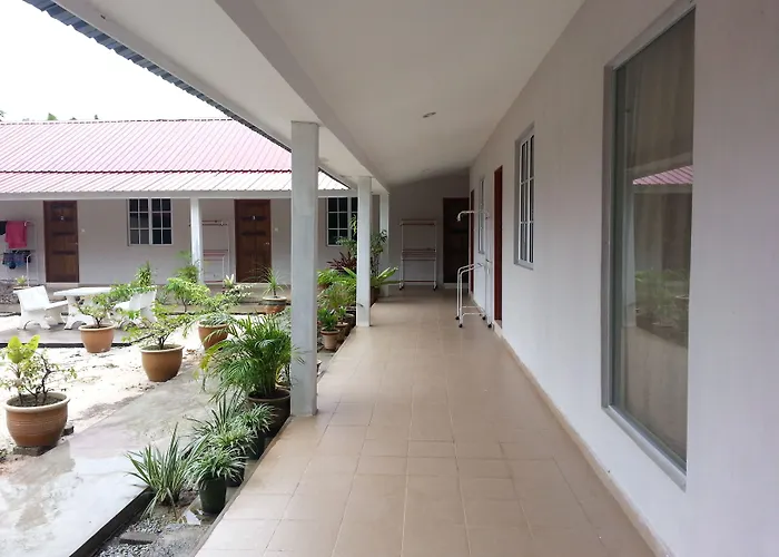 Gelam Inn
