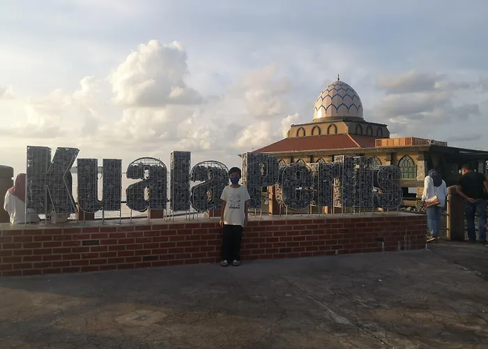 Putra Brasmana Hotel