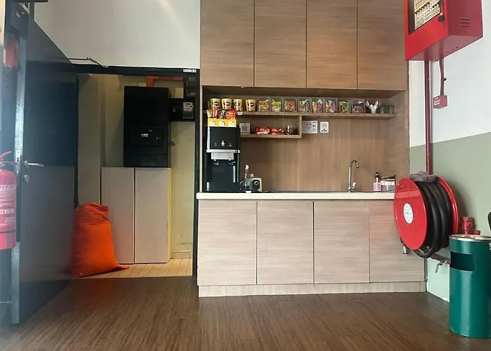 Room V Jalan Jenang By Secoms