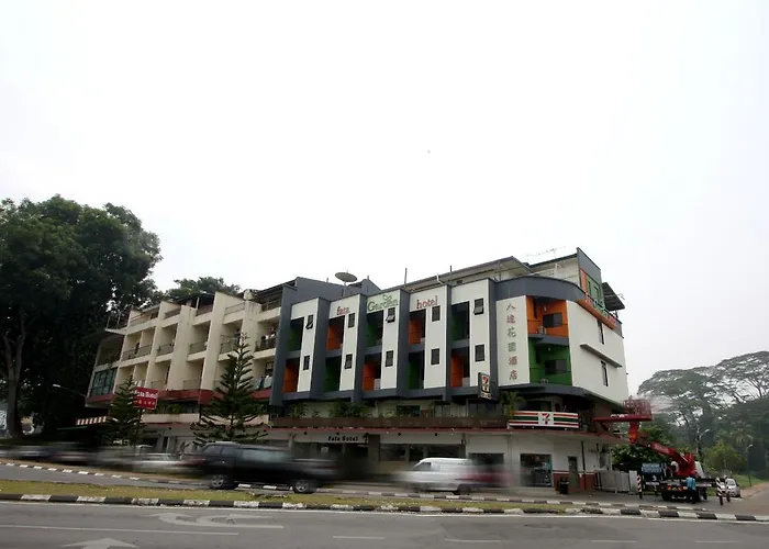 Fata Garden By Place2Stay