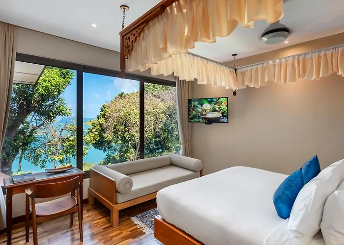 Ambong Pool Villas - Private Pool
