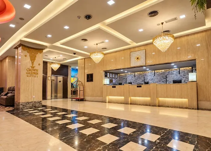 Crown Garden Hotel