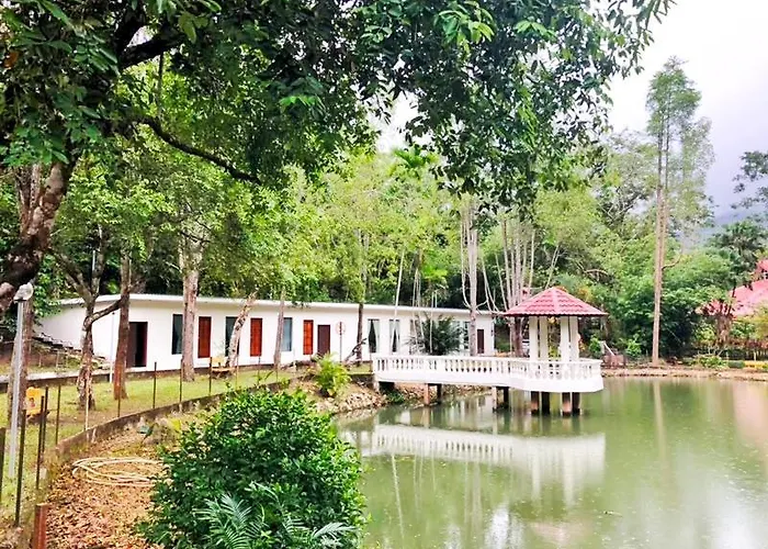 Eco Capsule Resort At Teluk Bahang, Penang