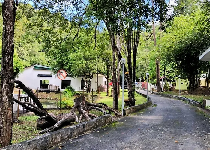 Eco Capsule Resort At Teluk Bahang, Penang