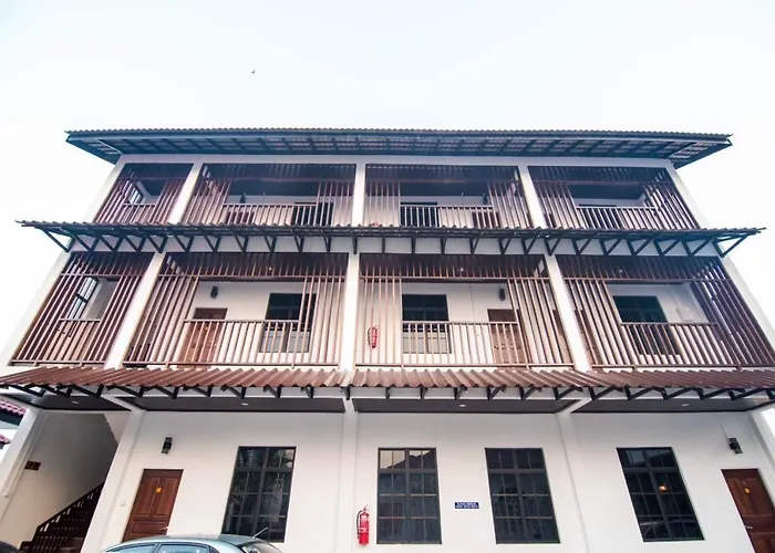 Wan Danisha Villa Inn