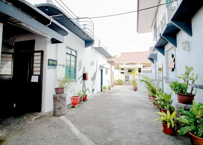 Borabora Beach Guesthouse Penang