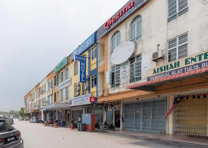 Oyo 44095 Bluewater Hotel